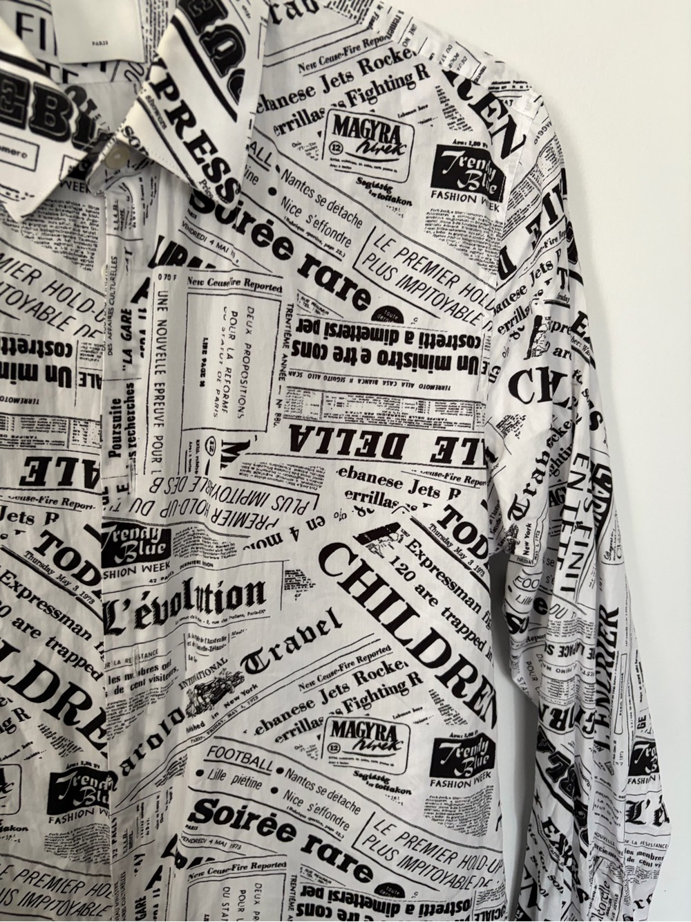 Sandro Newspaper Slim Fit Shirt - Medium - Picture 12 of 14